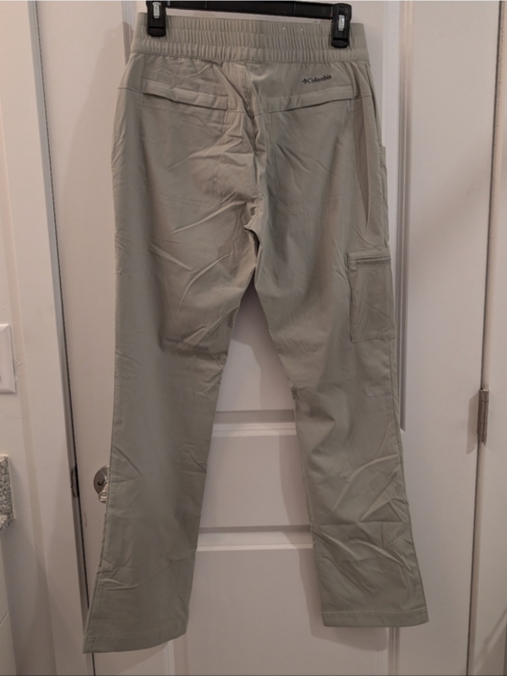 Light Green Women's Columbia Hiking Pants - Picture 2 of 11